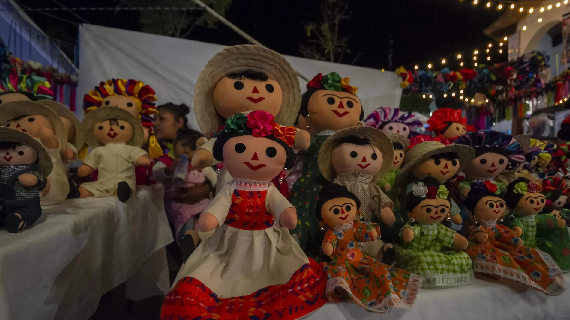 Con la marca Artesanía Queretana se está cuidando el trabajo de las manos de cientos de familias de artesanos